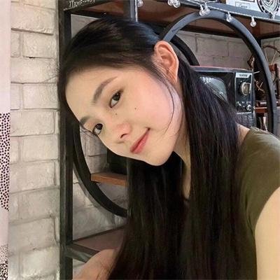 女警察